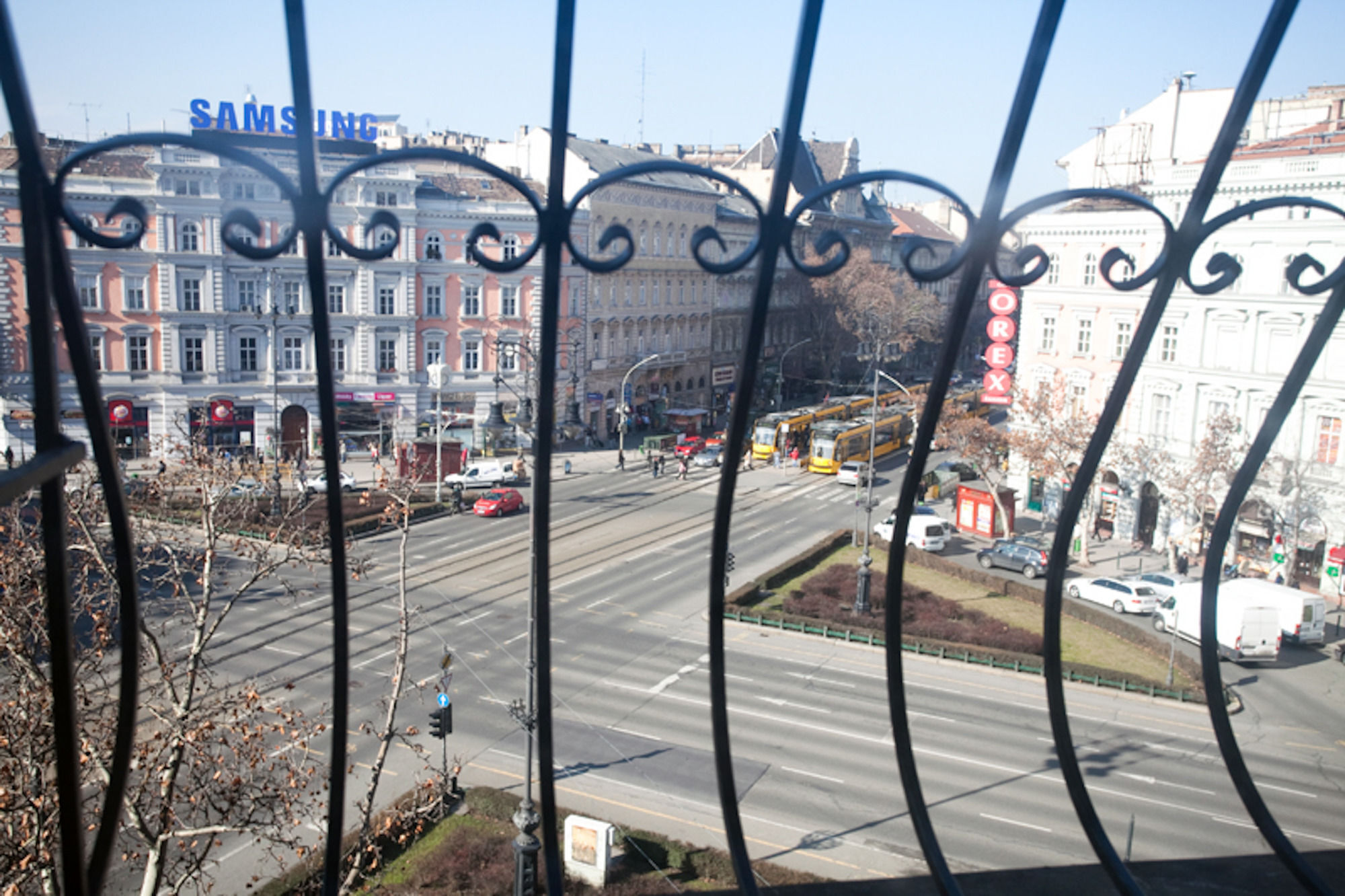 Hotel Oktogon Haggenmacher Budapest Luaran gambar